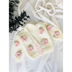 Pembe Gül Aplikeli El Örgüsü Bebek Hırkası