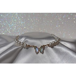 Glisten Choker