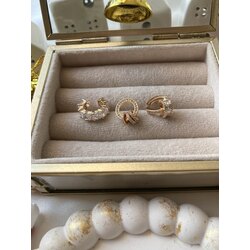 Taşlı Kıkırdak Küpeli 3’lü Küpe Set