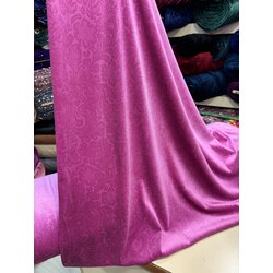 PEMBE KENDİNDEN DESENLİ KADİFE