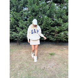 G A P Sweat 