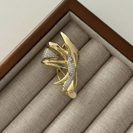 Earcuff