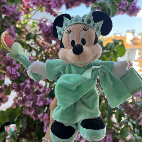 Minnie Mouse Özgürlük Heykeli Peluş