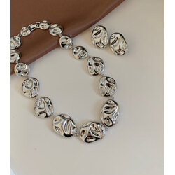 Özel seri choker kolye