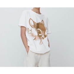 Pul detaylı t-shirt