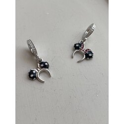 Minnie charm