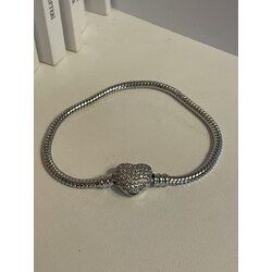 Taşlı kalp pandora bileklik 