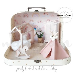 Minidom Travel Dollhouse Girls Room 2, Çantalı Taşınabilir Bebek Evi, Kız Çocuk Odası 2 