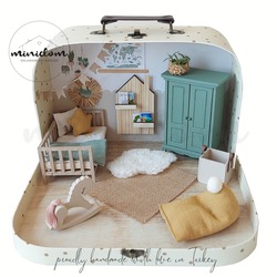 Minidom Travel Dollhouse Kids Room, Çantalı Taşınabilir Bebek Evi Çocuk Odası (Bej)