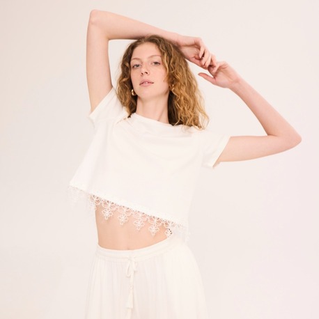 MİA Lace Crop T-shirt