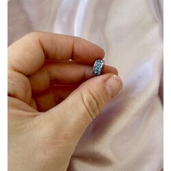 Mavi taşlı sabitleyici charm 
