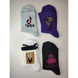 Unisex Desenli Kolej Çorap 4lü (Tiktok, Tazmanya Canavarı, Sünger Bob, Squid Game) 