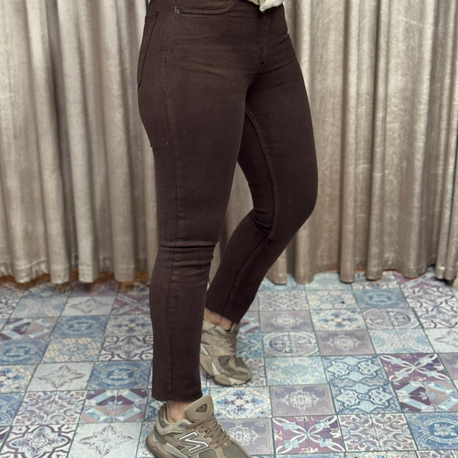 Paçası kesik boy fit pantolon