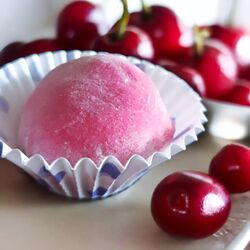 CHERRY MOCHİ