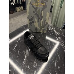 OUTLET ÜRÜNÜ Valentino Garavanı Sneakers (İTHAL ÜRÜN)