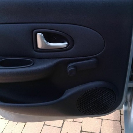 Renault Clio 2 Hoparlör Kapağı