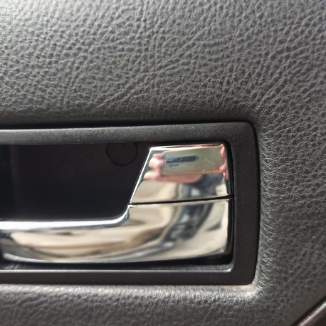 Ford Mondeo mk3 kapı kolu çerçevesi
