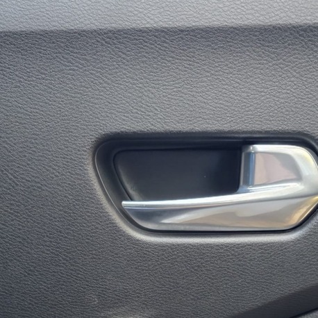 Nissan micra K14 kapı içi civata kapağı 80676-5FA0A Sağ