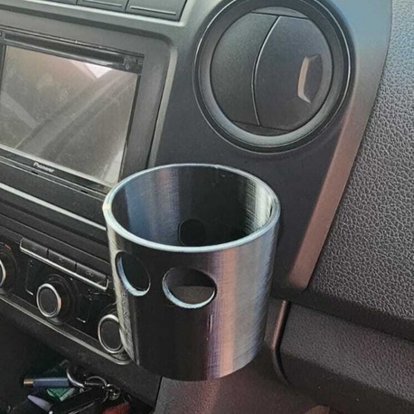 VW Amarok Bardaklık