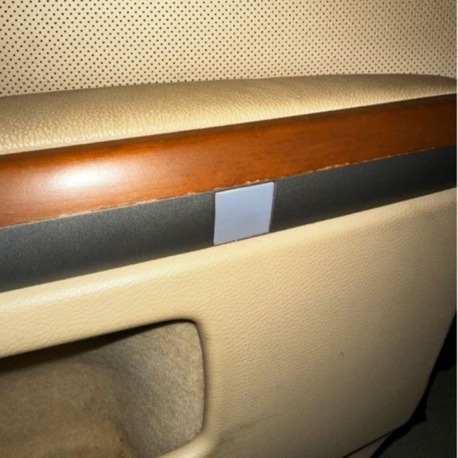 BMW 7  E65 E66 745i kapı döşemesi vida üstü kapak 51417025647