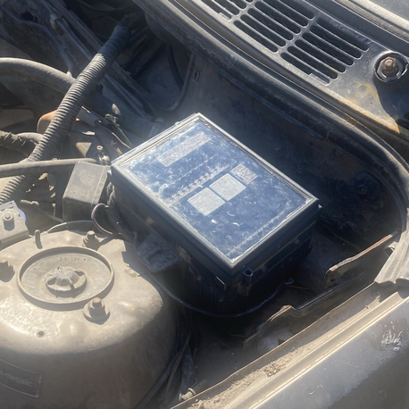 BMW E30 sigorta kapağı 61131368802