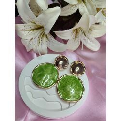 Çelik gold yeşil oval sedefli küpe