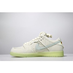 NIKE SB Dunk Low "MUMMY"