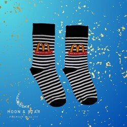 McDonald's desenli siyah beyaz çizgili soket çorap