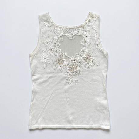 Vintage Heart Cut-out Floral Embroidery Top
