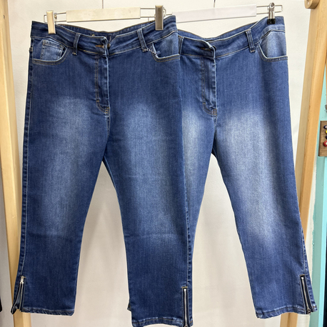 Paça Fermuar Detaylı Kapri Pantolon