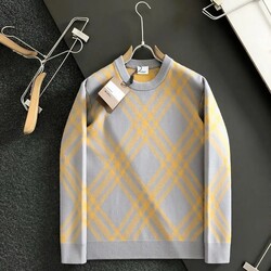 Burberry Check Button Knitwear 
