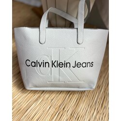 Calvin Klein Jeans Omuz Çantası 