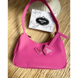Prada Pembe Baget Kol Çantası 