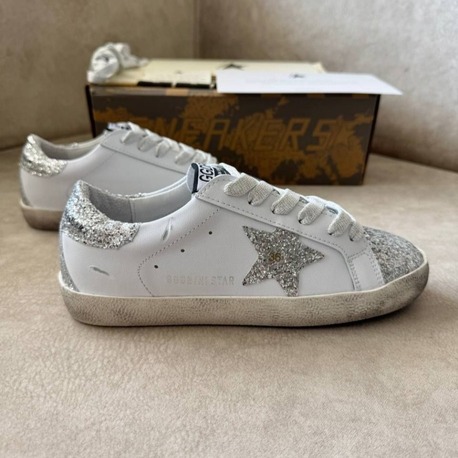 Golden Goose Deluxe Sneaker