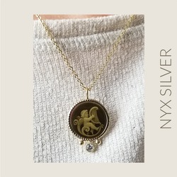Melek Cameo