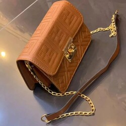 Zincir detaylı uzun askılı çanta