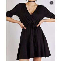 volanlı siyah mini elbise