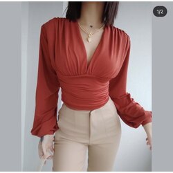 v yaka crop bluz