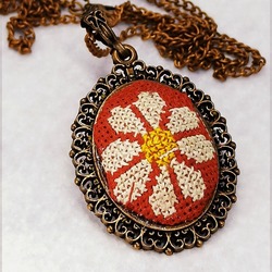 PAPATYA KOLYE