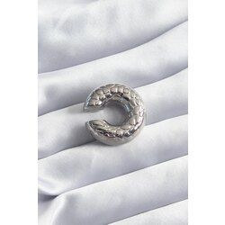 Gümüş Renk Yılan Derisi İşleme Detay Earcuff Kıkırdak Model  Küpe