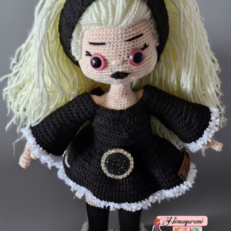 Amigurumi Gothic Kız