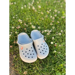 Gri çocuk crocs 