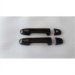 TOYOTA C-HR 2016-2019 IÇIN UYUMLU KAPI KOLU KAPLAMA PIANO BLACK (SMART KEY)