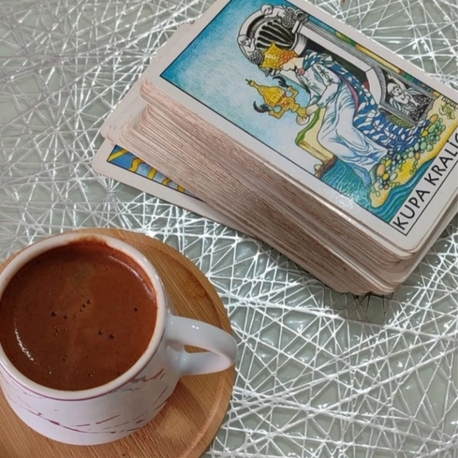 TAROT & KAHVE SEANSI