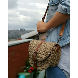 Retro Askılı Çanta
