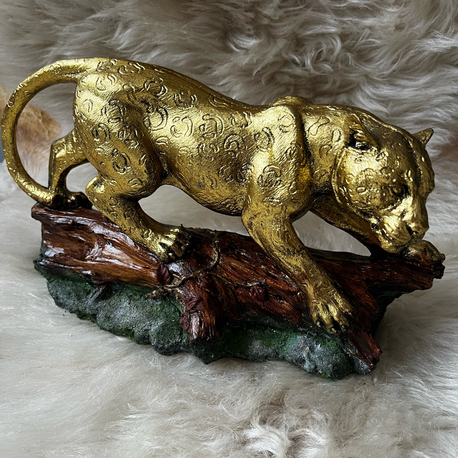 El Boyaması Polyester Ağaçta Leopar