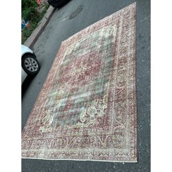 7’7” x 11 feet Antique Oushak 