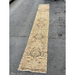 Heriz rug 2 x 13’4 feet