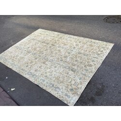 6’6 x 9’4 feet oushak rug
