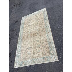 3’6 x 6’7 feet Antique Oushak 